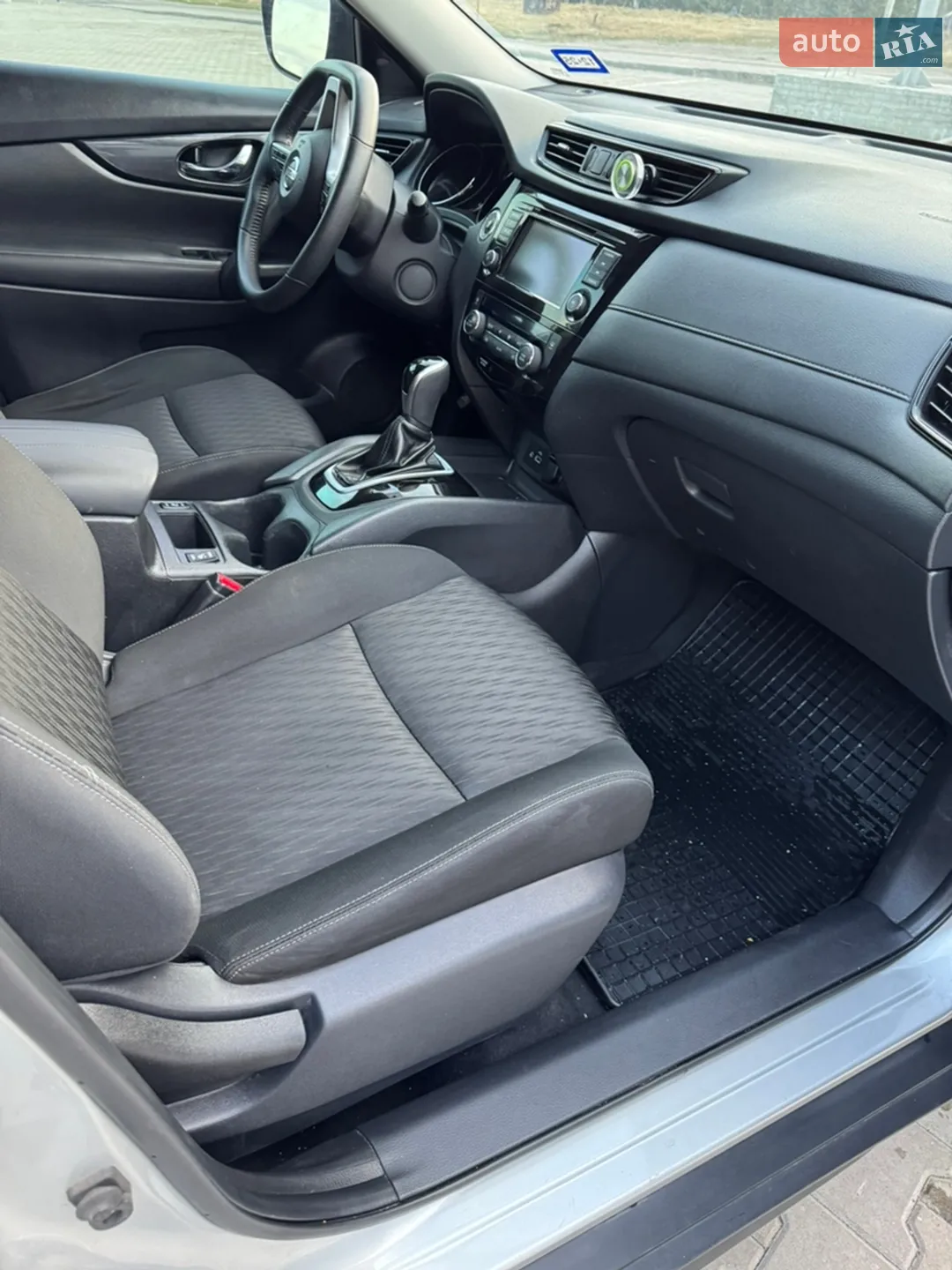 2019 Nissan Rogue - мініатюра 20