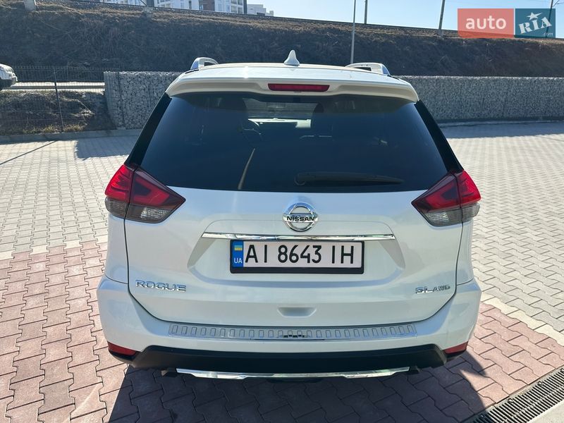 Позашляховик / Кросовер Nissan Rogue 2016 в Ірпені