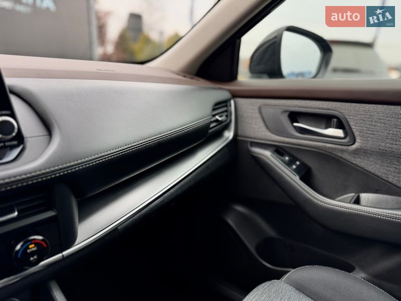 Внедорожник / Кроссовер Nissan Rogue 2023 в Самборе