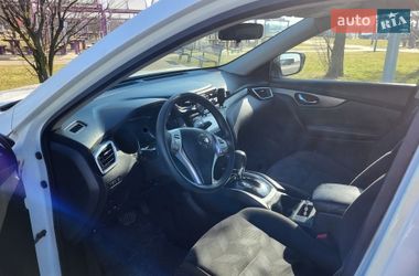 Внедорожник / Кроссовер Nissan Rogue 2015 в Львове