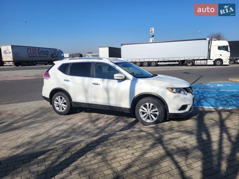 Внедорожник / Кроссовер Nissan Rogue 2015 в Львове