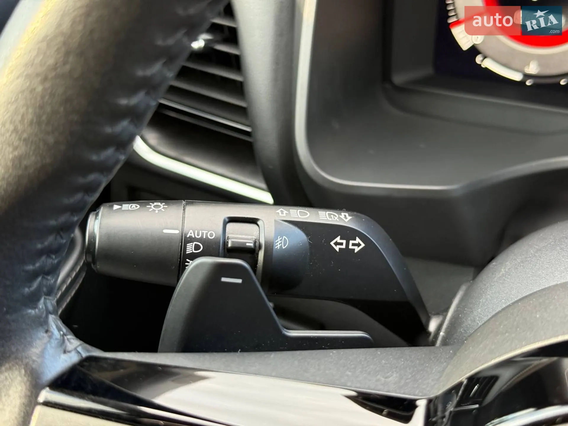 2021 Nissan Rogue - мініатюра 27