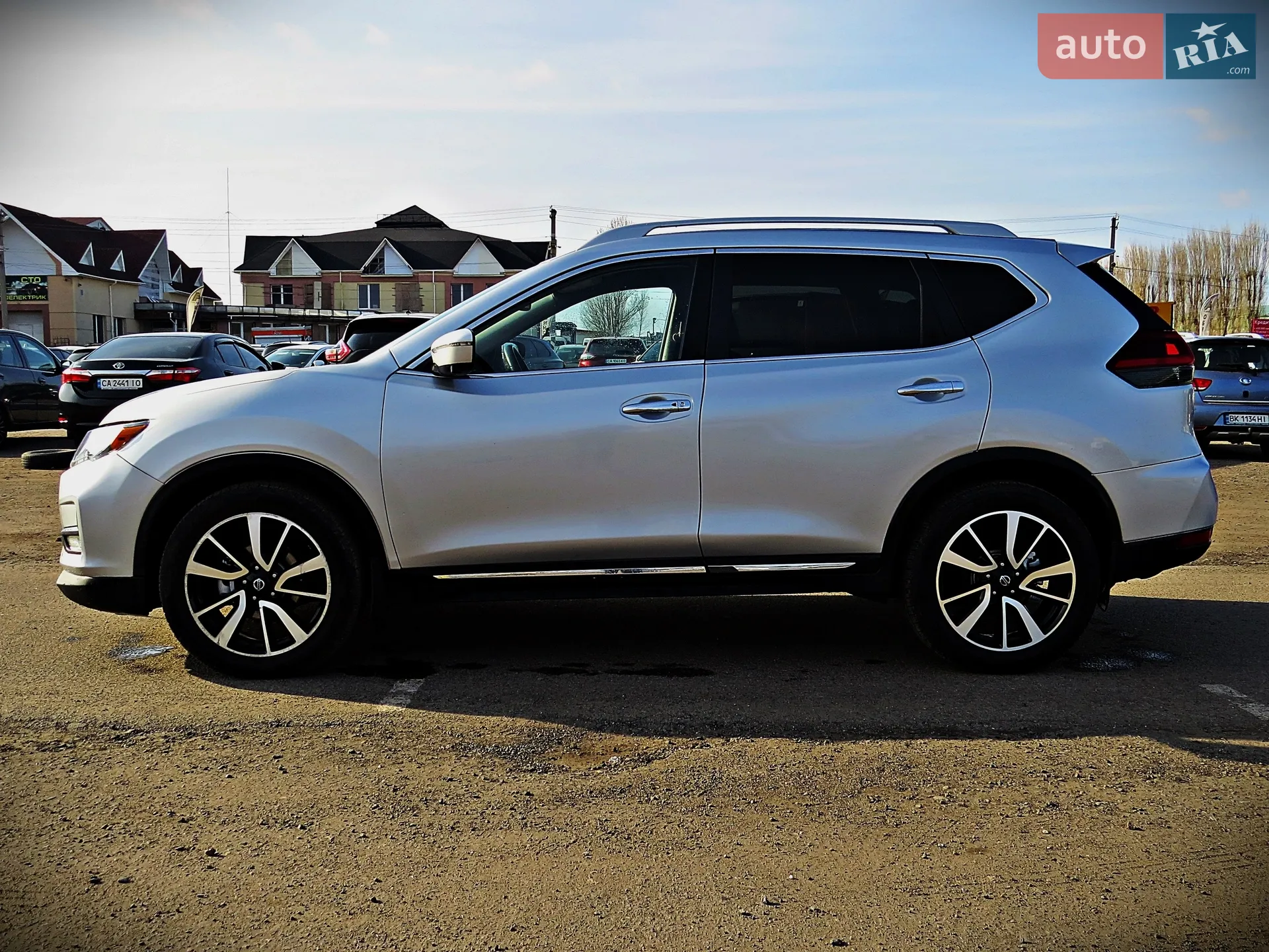 2019 Nissan Rogue - мініатюра 8