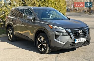 Внедорожник / Кроссовер Nissan Rogue 2024 в Киеве