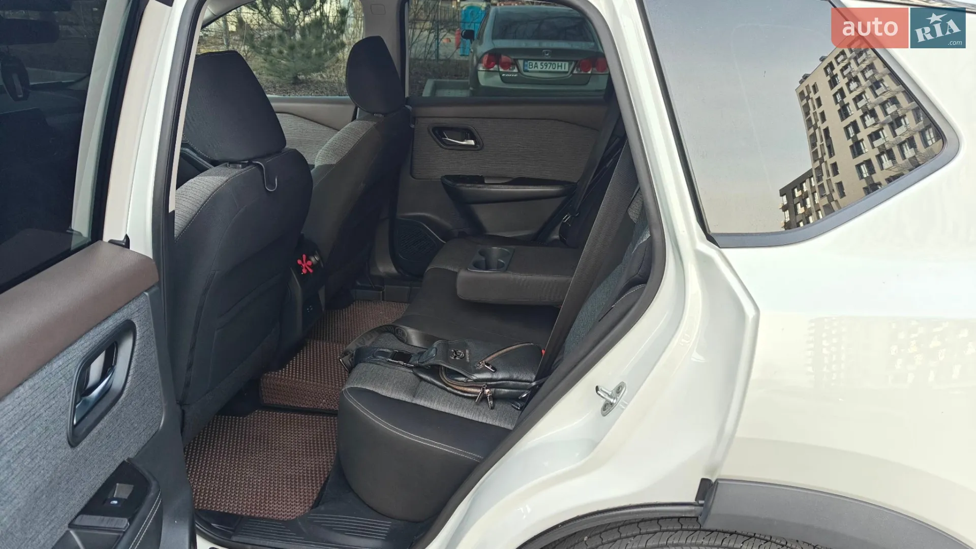 2021 Nissan Rogue - мініатюра 16