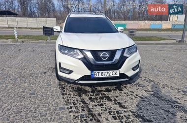 Внедорожник / Кроссовер Nissan Rogue 2016 в Днепре