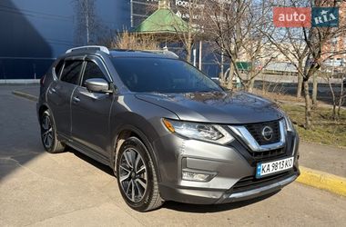 Позашляховик / Кросовер Nissan Rogue 2018 в Києві
