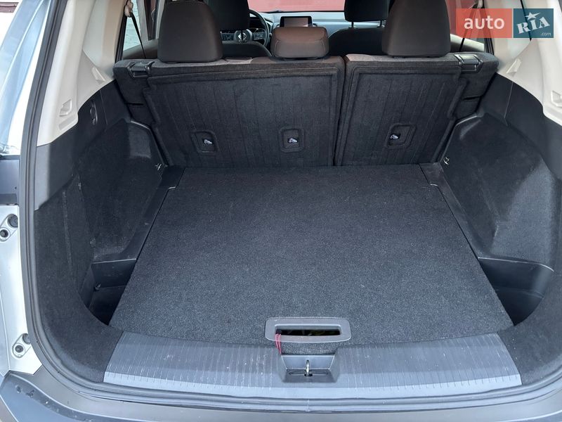 Внедорожник / Кроссовер Nissan Rogue 2021 в Чернигове