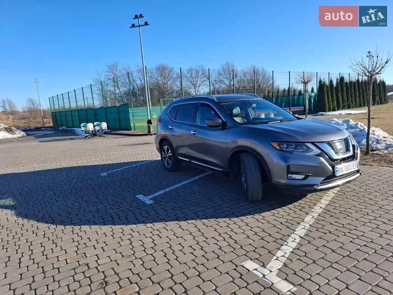 Внедорожник / Кроссовер Nissan Rogue 2016 в Шепетовке