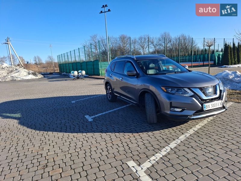 Внедорожник / Кроссовер Nissan Rogue 2016 в Шепетовке