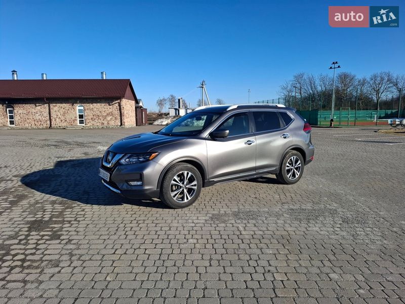 Внедорожник / Кроссовер Nissan Rogue 2016 в Шепетовке