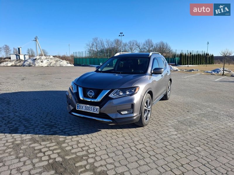 Внедорожник / Кроссовер Nissan Rogue 2016 в Шепетовке