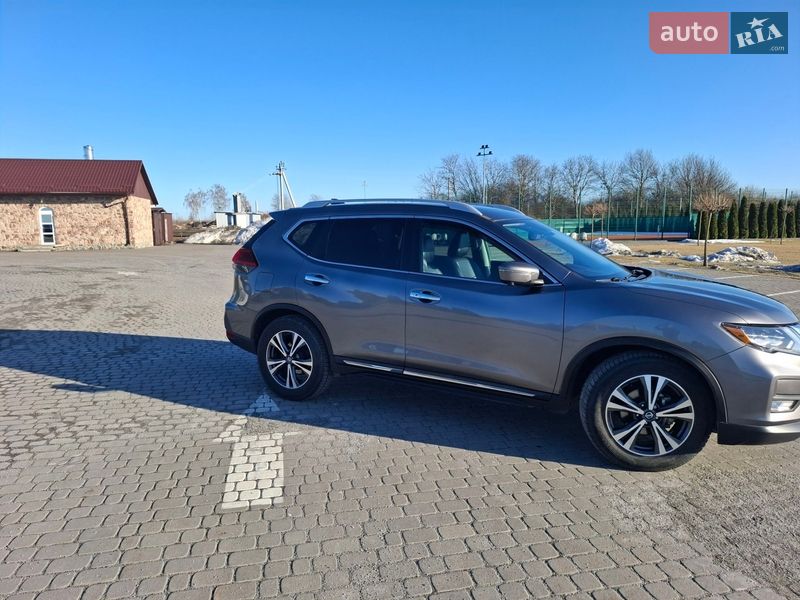 Внедорожник / Кроссовер Nissan Rogue 2016 в Шепетовке