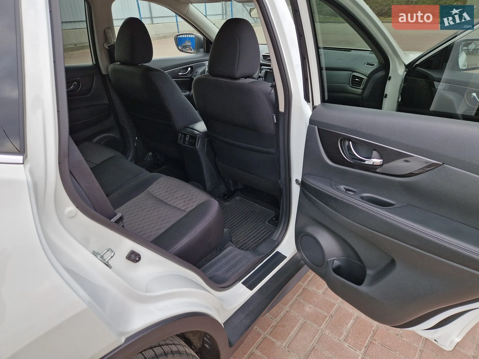 2018 Nissan Rogue - мініатюра 25