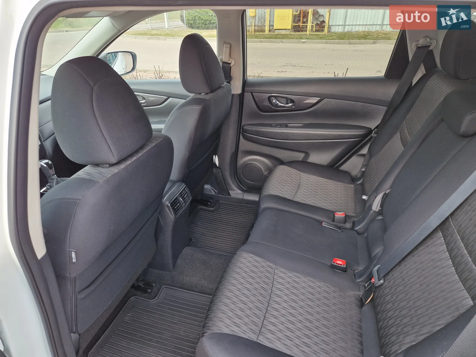 2018 Nissan Rogue - мініатюра 31