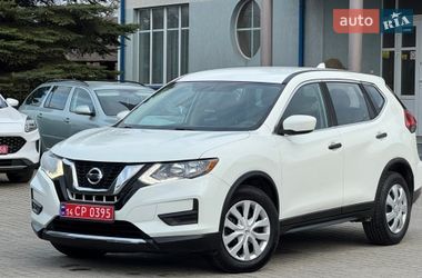 Внедорожник / Кроссовер Nissan Rogue 2017 в Львове