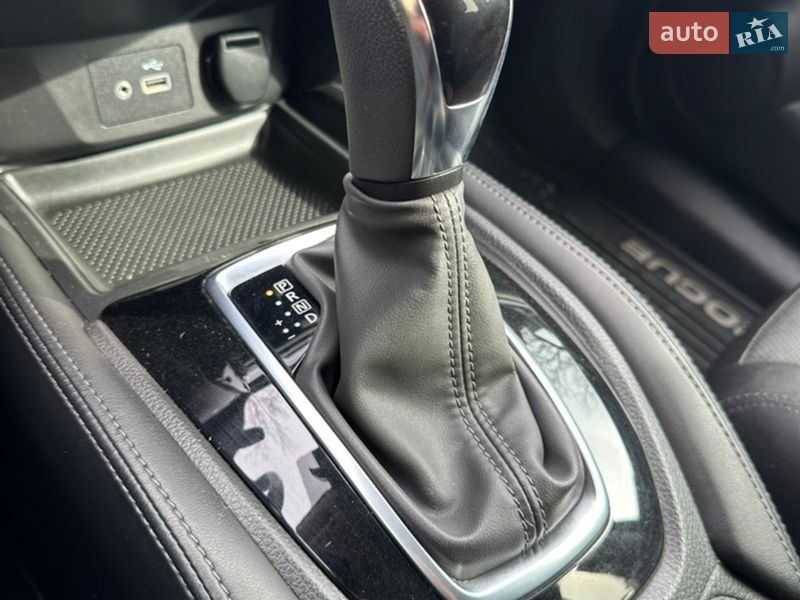 Внедорожник / Кроссовер Nissan Rogue 2018 в Ровно