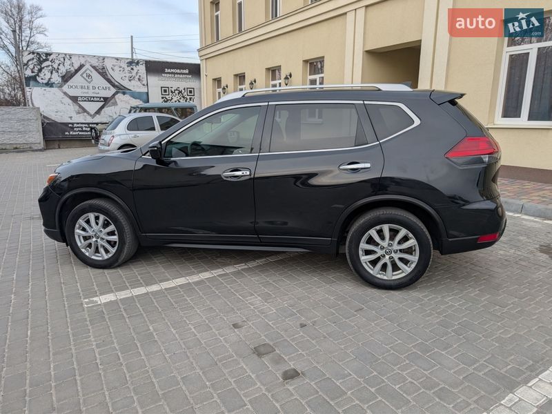 Внедорожник / Кроссовер Nissan Rogue 2017 в Днепре