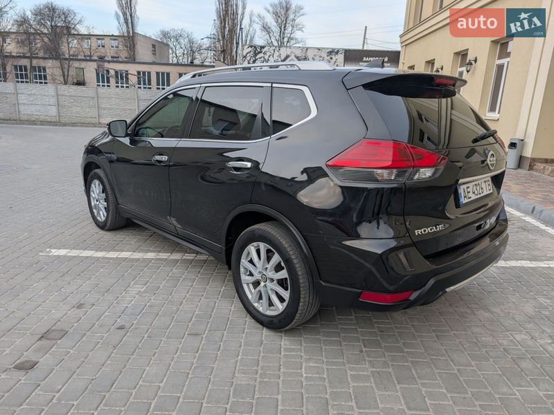 Внедорожник / Кроссовер Nissan Rogue 2017 в Днепре
