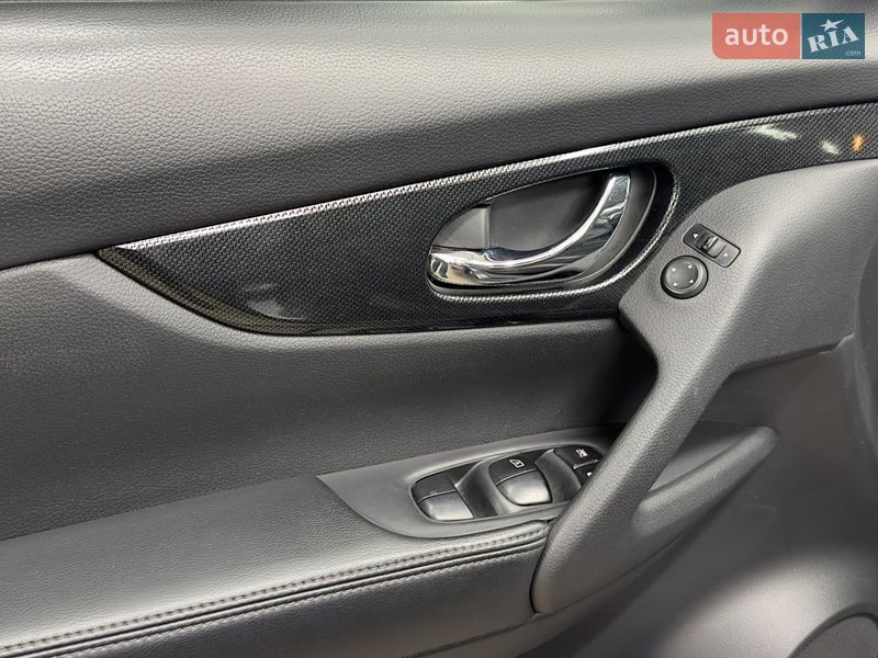 Позашляховик / Кросовер Nissan Rogue 2015 в Харкові