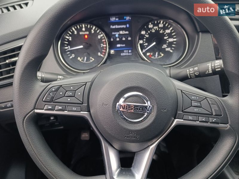 Позашляховик / Кросовер Nissan Rogue 2018 в Олександрії