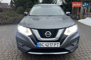Внедорожник / Кроссовер Nissan Rogue 2016 в Львове