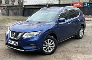 Позашляховик / Кросовер Nissan Rogue 2017 в Києві