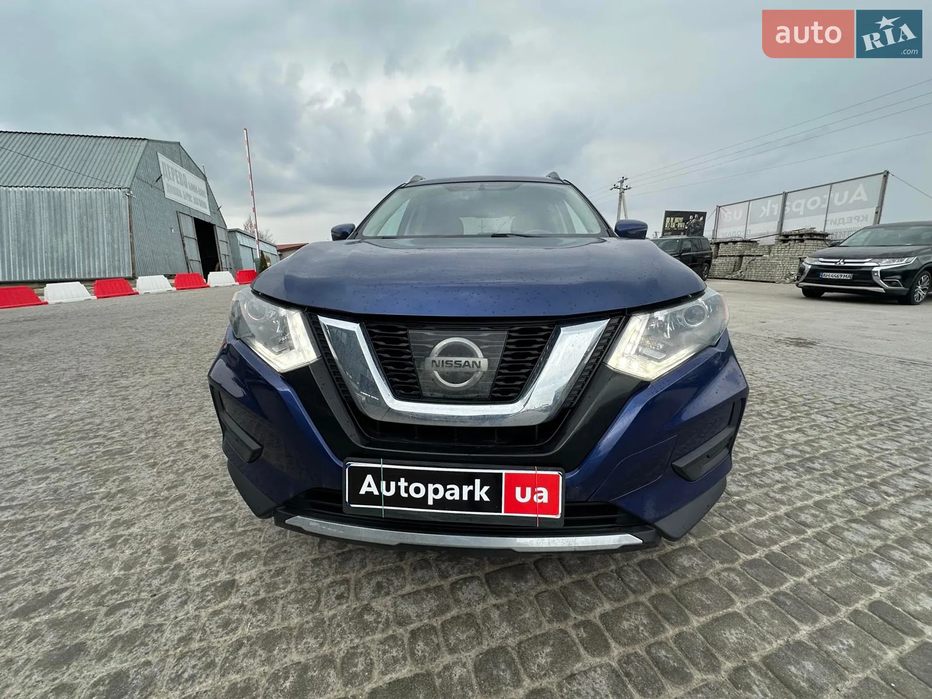 2017 Nissan Rogue - мініатюра 2