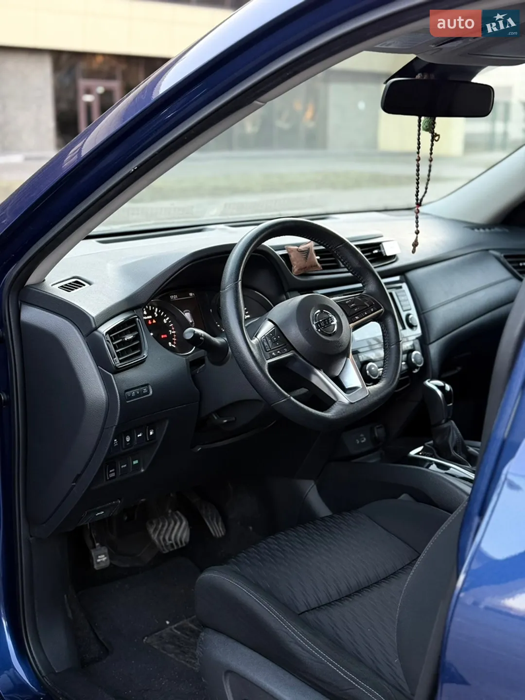 2019 Nissan Rogue - мініатюра 11