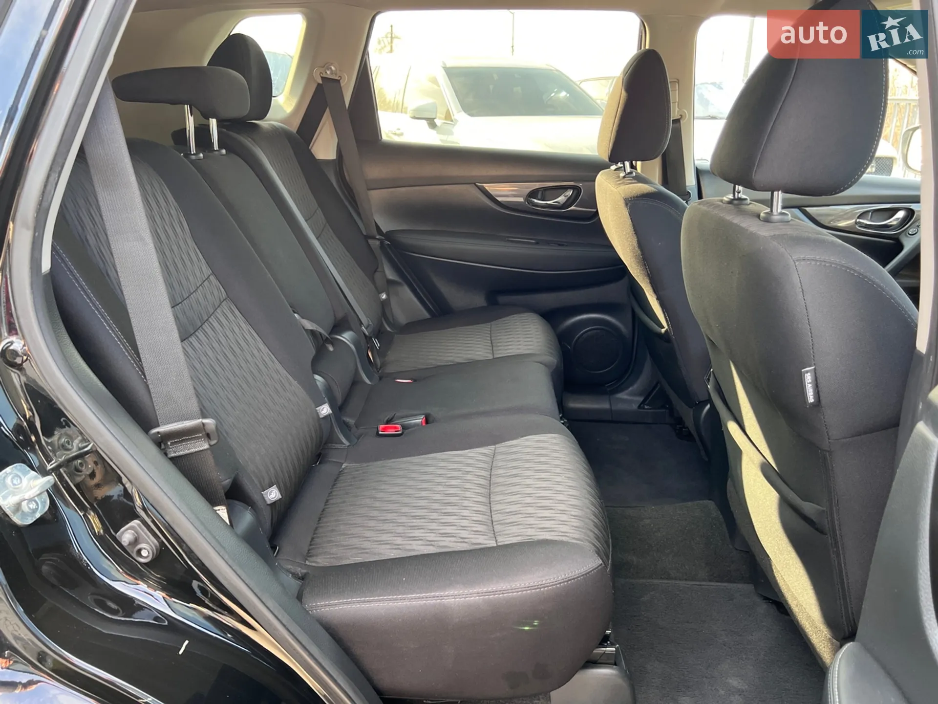 2019 Nissan Rogue - мініатюра 31