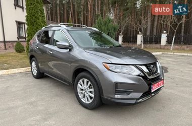 Позашляховик / Кросовер Nissan Rogue 2018 в Києві