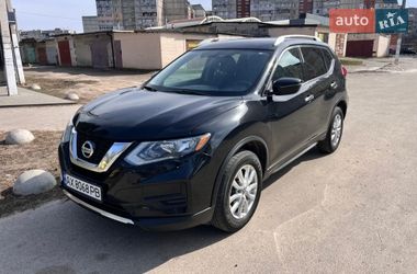 Внедорожник / Кроссовер Nissan Rogue 2016 в Харькове