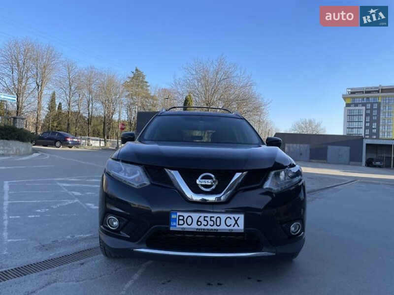 Внедорожник / Кроссовер Nissan Rogue 2016 в Тернополе фото Внедорожник / Кроссовер Nissan Rogue 2016 в Тернополе