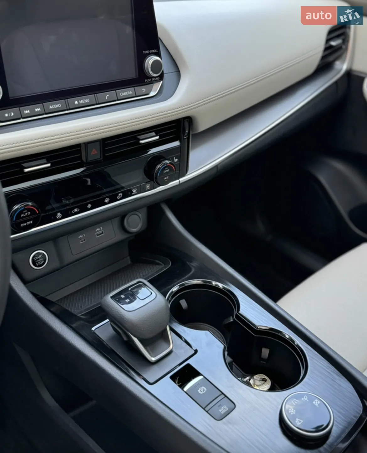 2021 Nissan Rogue - мініатюра 13