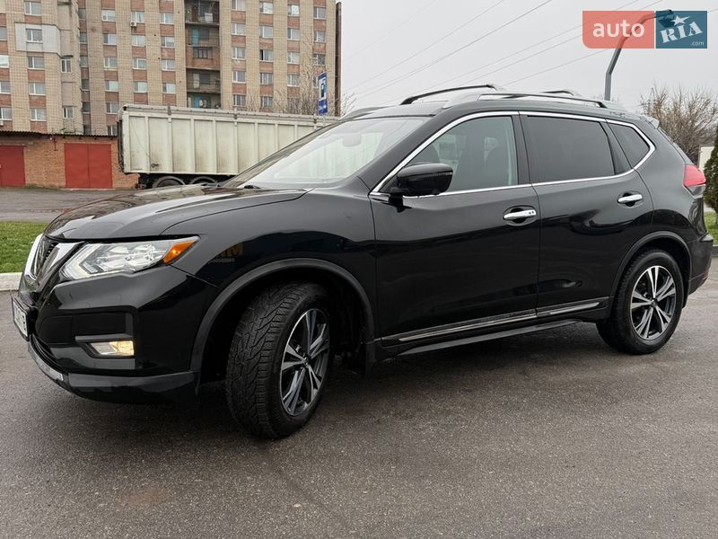 Внедорожник / Кроссовер Nissan Rogue 2017 в Виннице