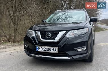 Позашляховик / Кросовер Nissan Rogue 2018 в Чорткові