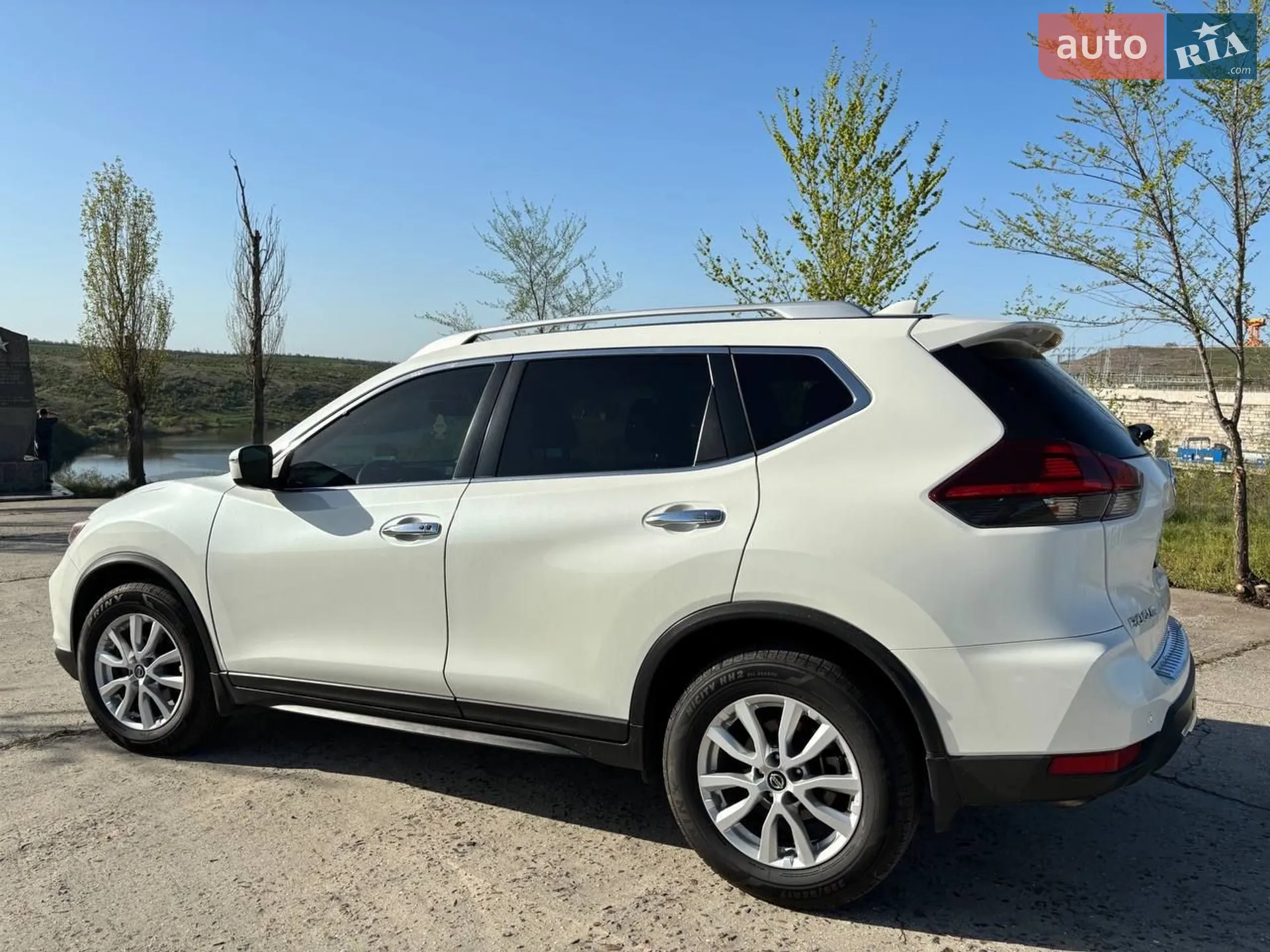 2019 Nissan Rogue - мініатюра 12