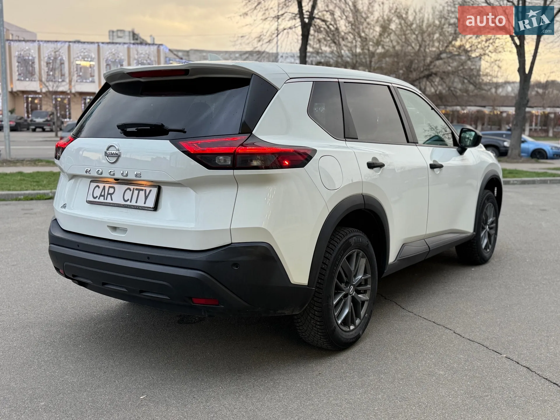 2021 Nissan Rogue - мініатюра 5