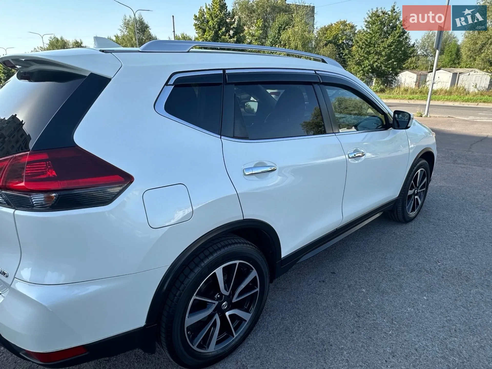 2018 Nissan Rogue - мініатюра 2