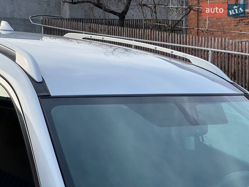 Внедорожник / Кроссовер Nissan Rogue 2017 в Хмельницком