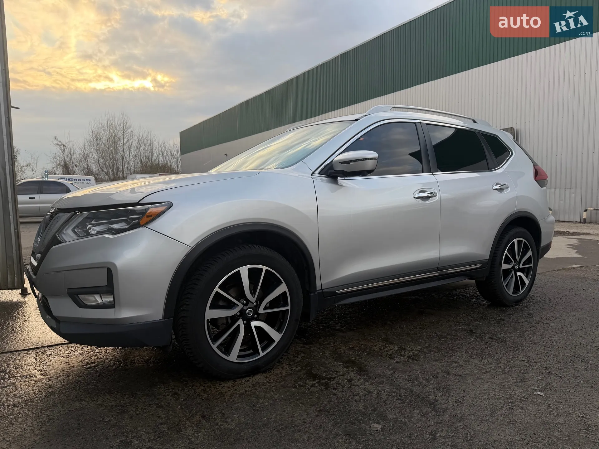2020 Nissan Rogue - фото 1