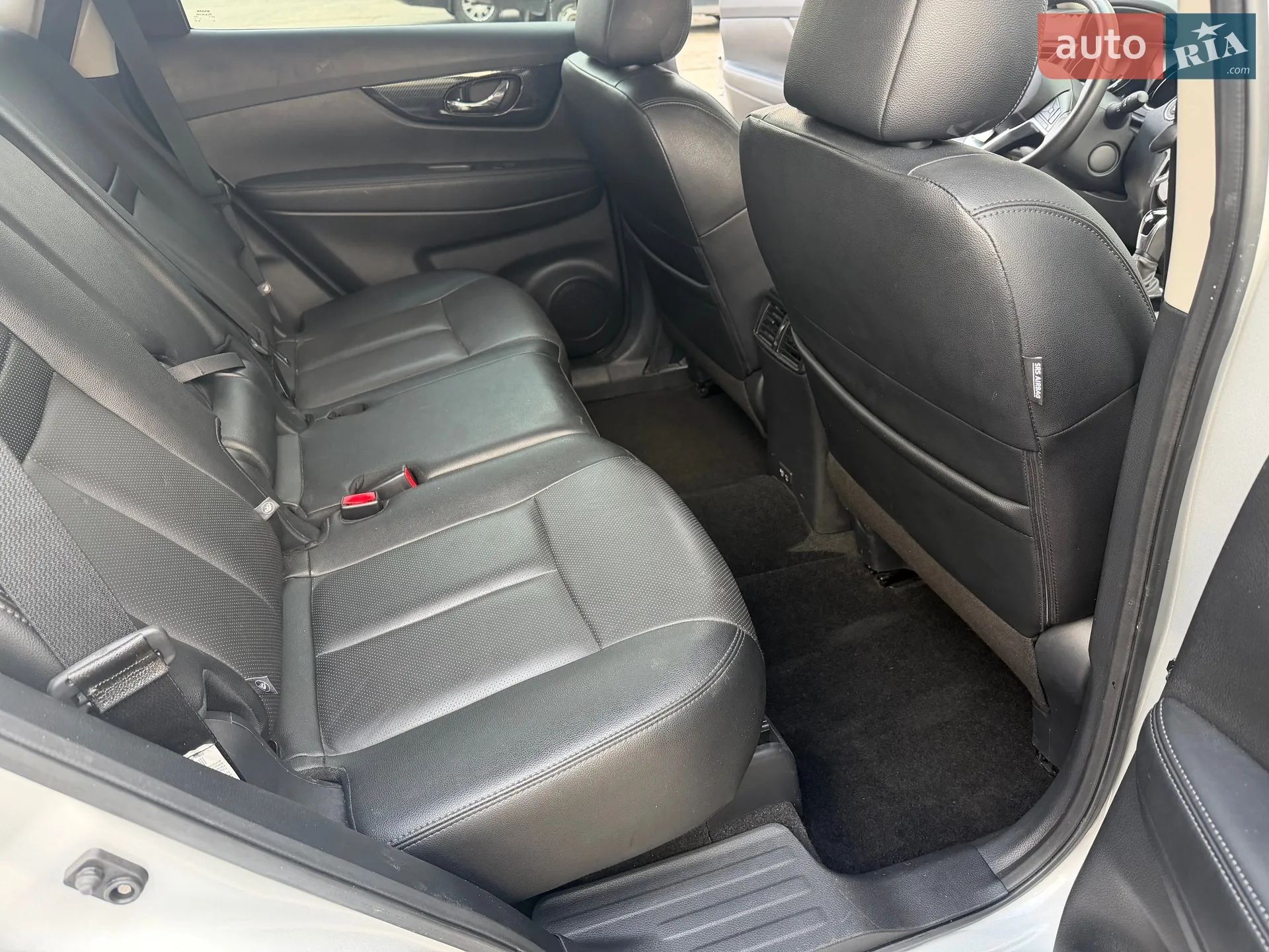 2020 Nissan Rogue - мініатюра 23