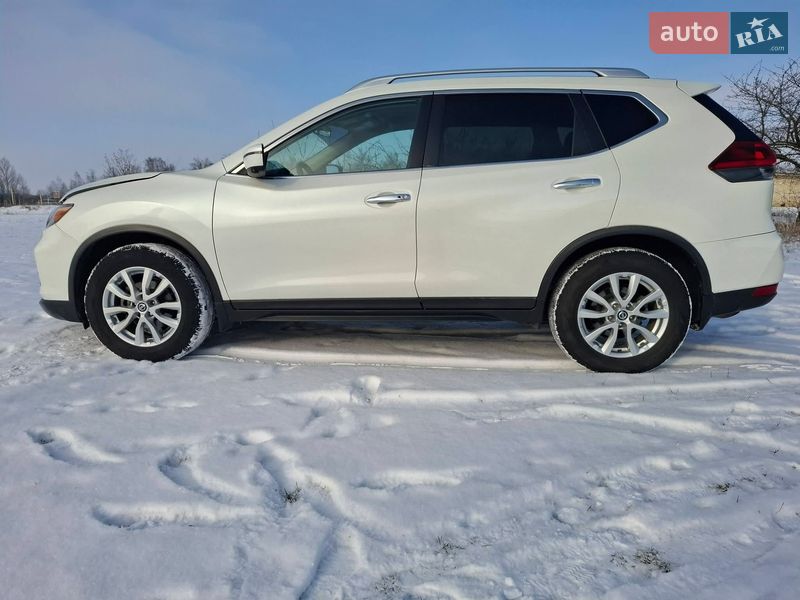 Внедорожник / Кроссовер Nissan Rogue 2018 в Кропивницком