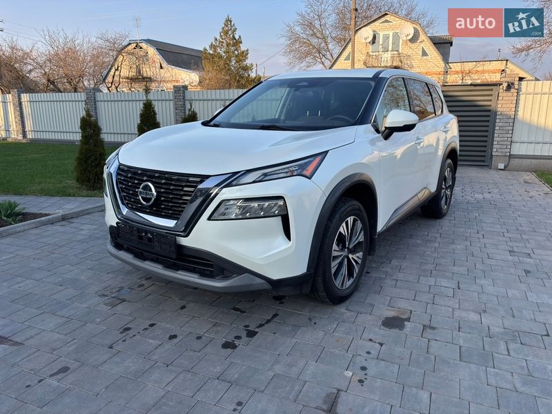Позашляховик / Кросовер Nissan Rogue 2021 в Полтаві
