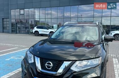Позашляховик / Кросовер Nissan Rogue 2017 в Львові