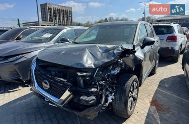 Позашляховик / Кросовер Nissan Rogue 2023 в Львові