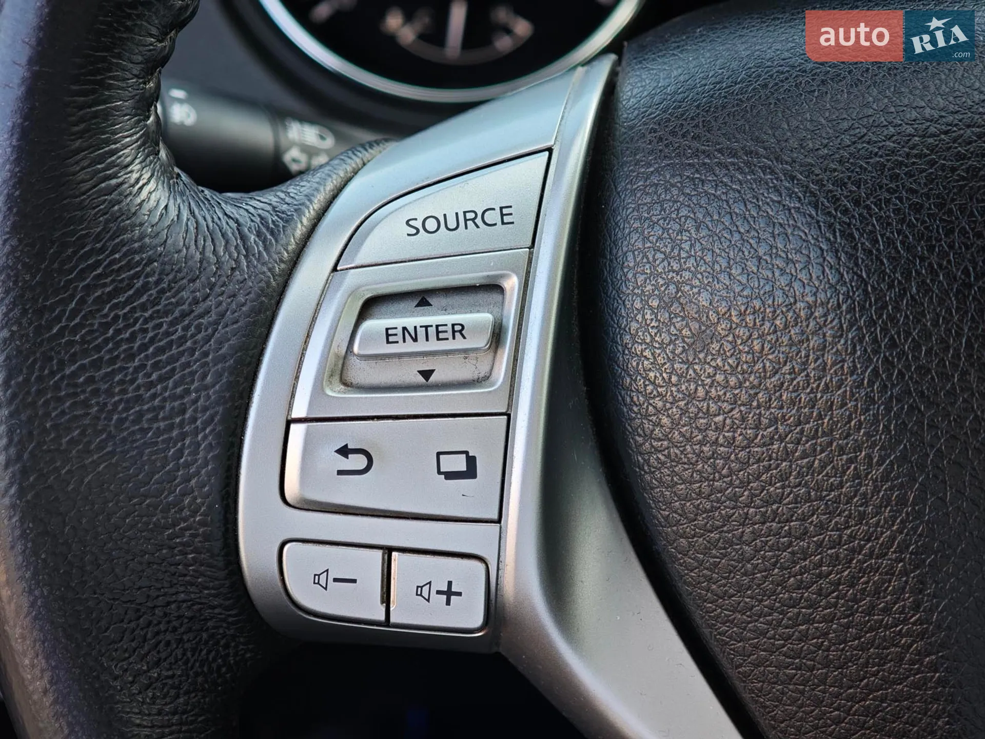2015 Nissan Rogue - мініатюра 23