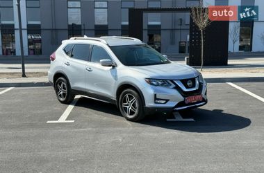 Внедорожник / Кроссовер Nissan Rogue 2020 в Ровно