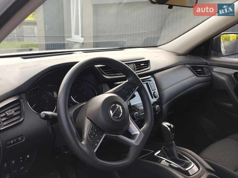 Внедорожник / Кроссовер Nissan Rogue 2020 в Ивано-Франковске