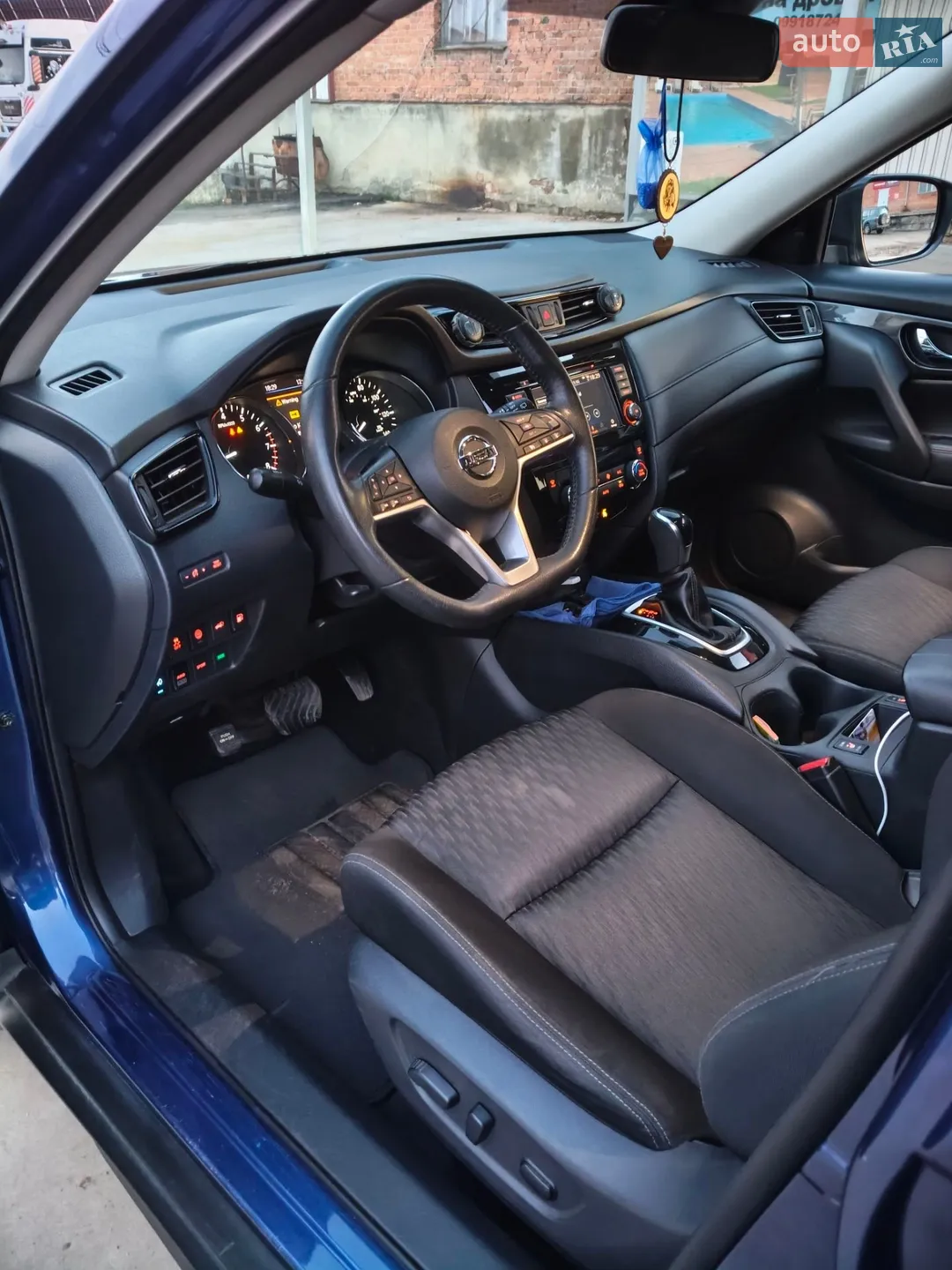 2018 Nissan Rogue - мініатюра 9